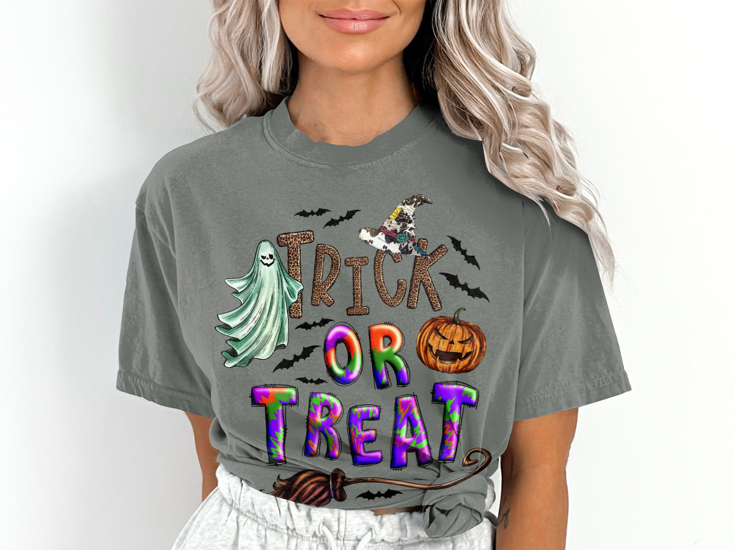 Women's Trick or Treat Halloween T-Shirt