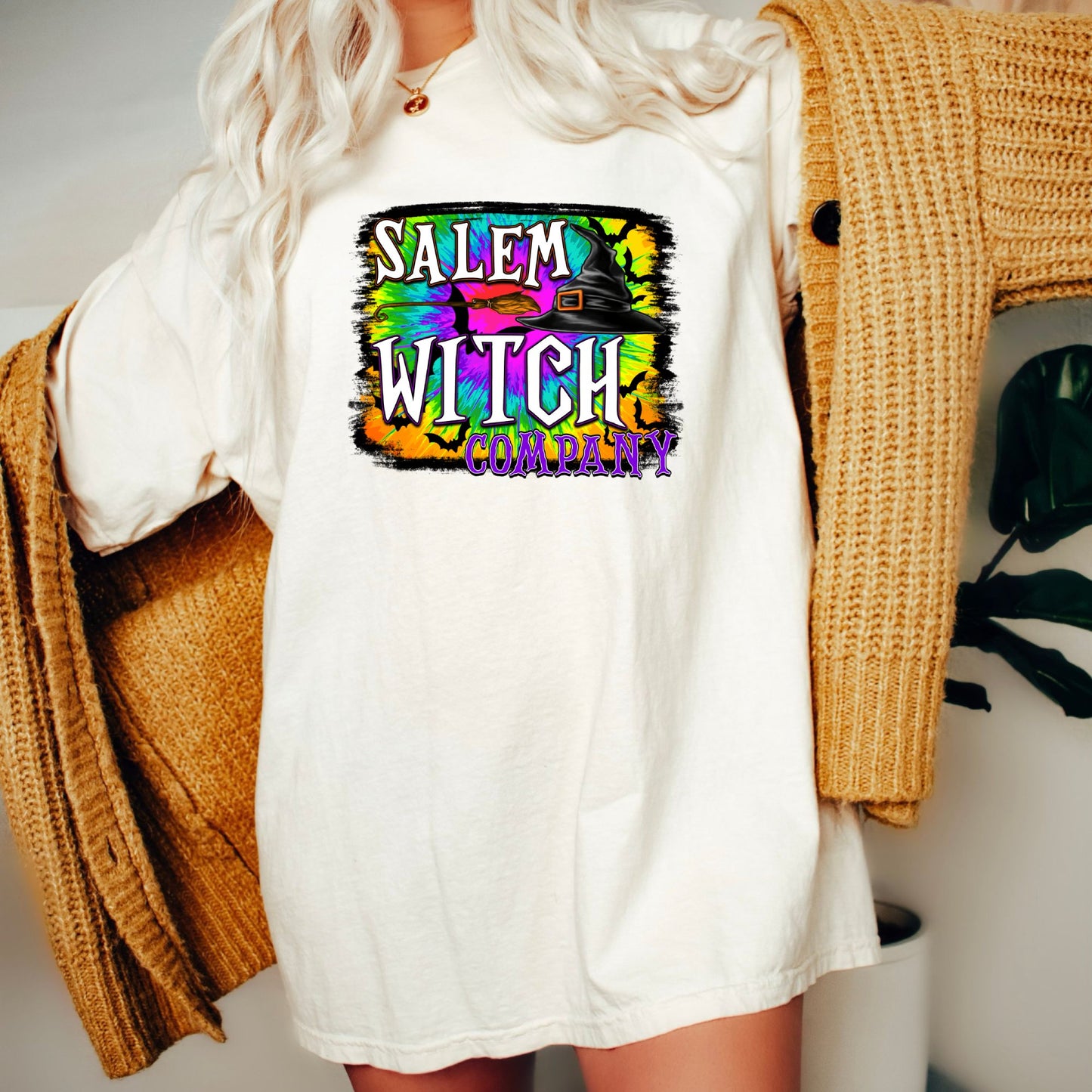 Women's Salem Witch Halloween T-Shirt