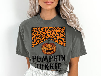 Women's Pumpkin Junkie  Halloween Funny T-Shirt