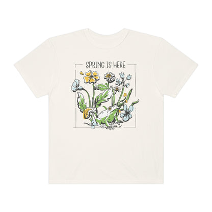 Spring Awakening: Frog Under Flowers Comfort Colors 1717 T-Shirt, Plant Lover Gift, Nature Lover Shirt, Flower Shirt