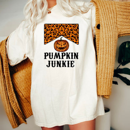 Women's Pumpkin Junkie  Halloween Funny T-Shirt