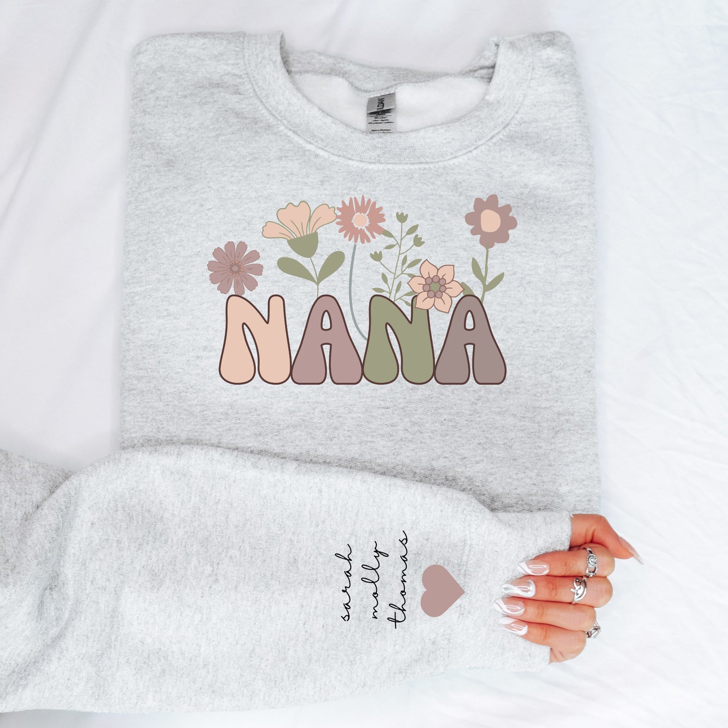 Personalized Nana Mom, Grandma Mimi Sweatshirt, Grandma Shirt, Gift for Grandma, Grandmother Shirt, New Grandma Shirt, Custom Grandma Shirt