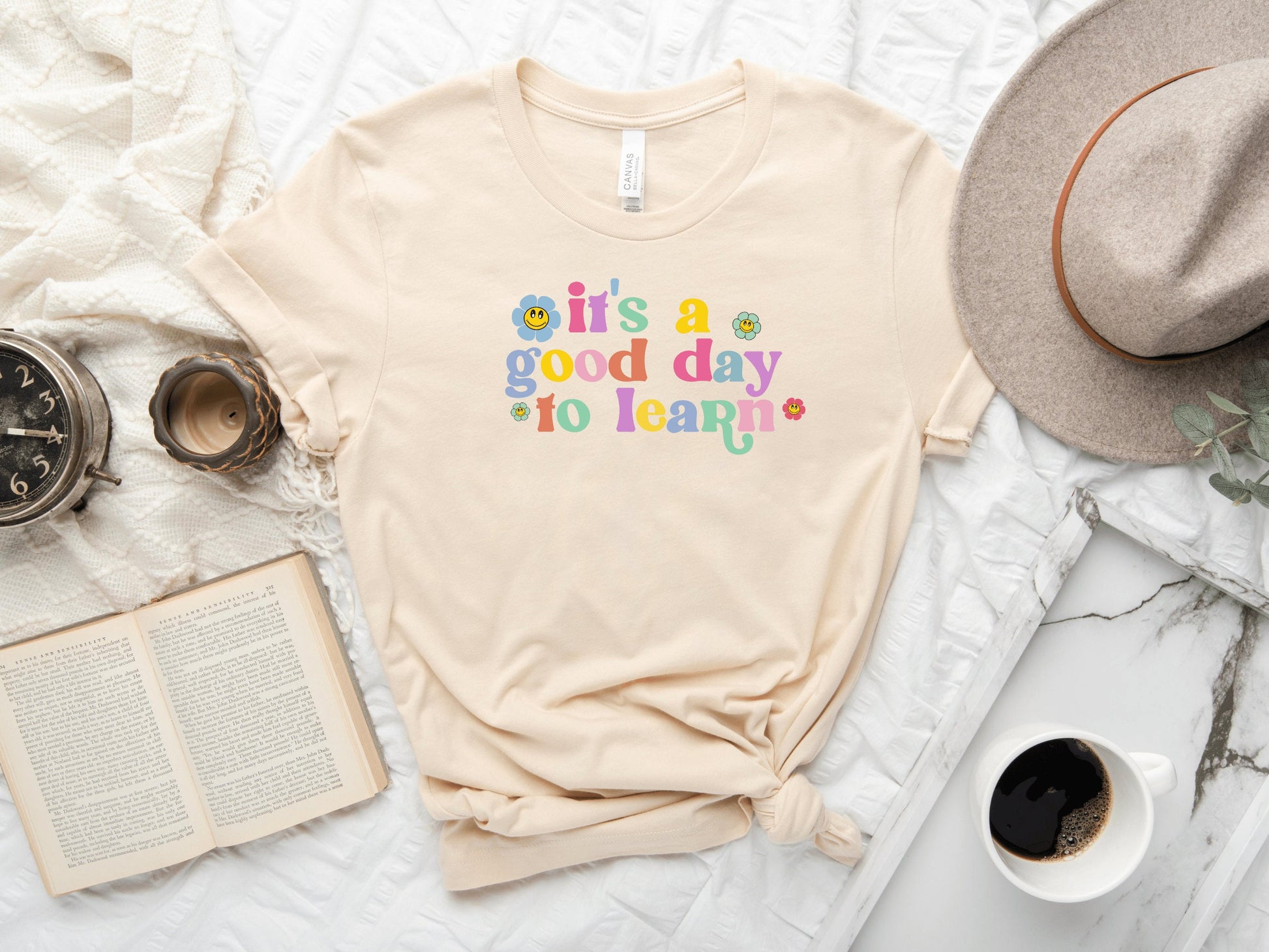 First Day of School T-Shirt, Back to School Cute Teacher Shirt, New Teacher 2022, It's A Good Day to Learn, - Mardonyx T-Shirt Soft Cream / S