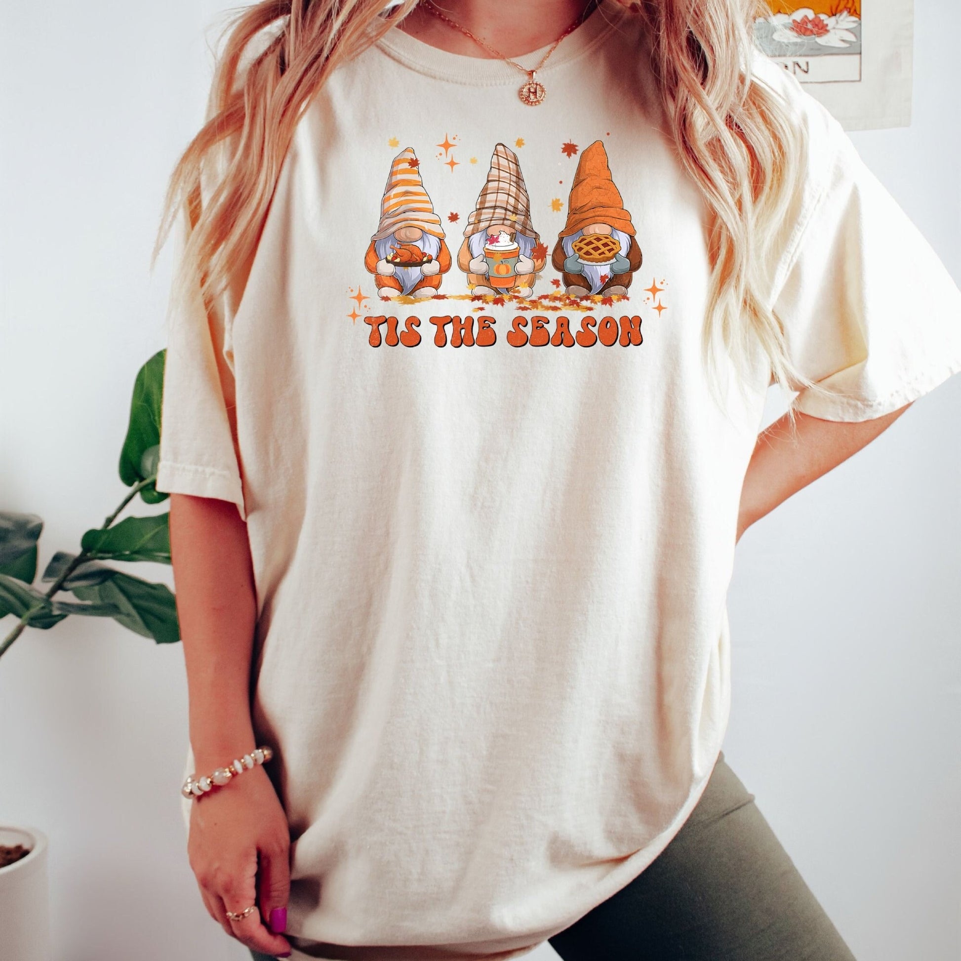 Thanksgiving Shirt for Women, Comfort Colors Fall Gnomes Tis the Season T-Shirt, Funny Thanksgiving Shirt,